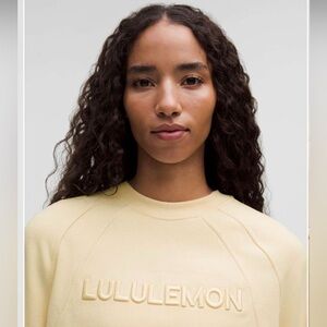 Lululemon Scuba Oversized Pullover *Wordmark
Butter Cream